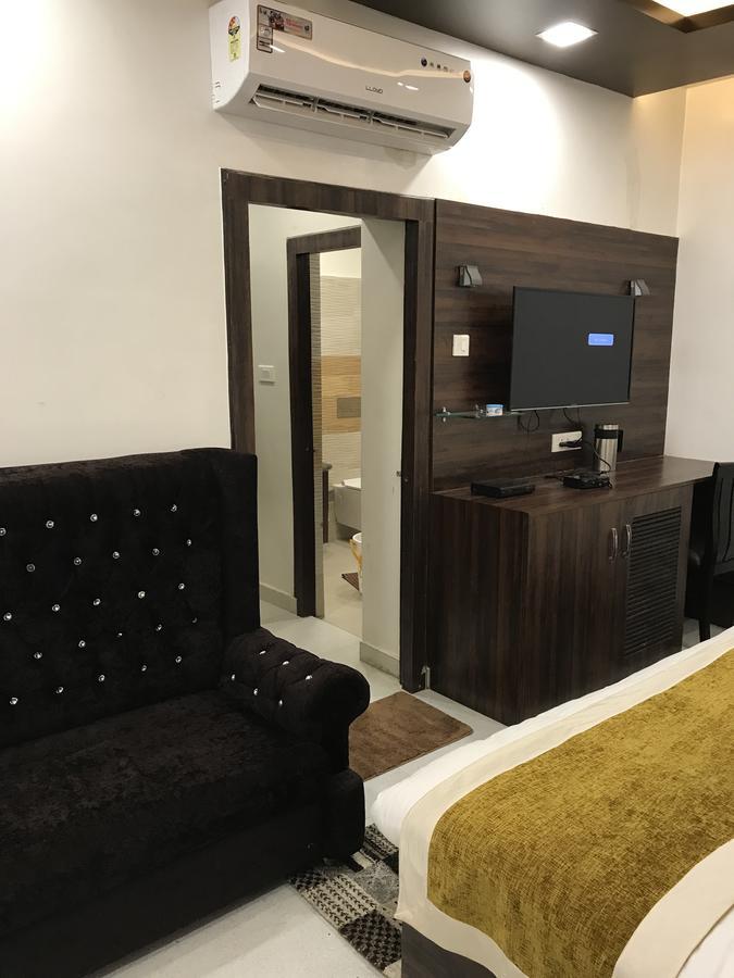 Hotel MMK Kanpur Exterior foto