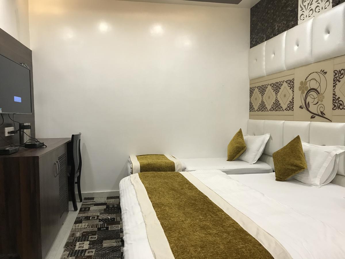 Hotel MMK Kanpur Exterior foto