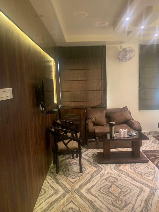 Hotel MMK Kanpur Exterior foto