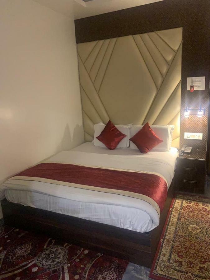 Hotel MMK Kanpur Exterior foto